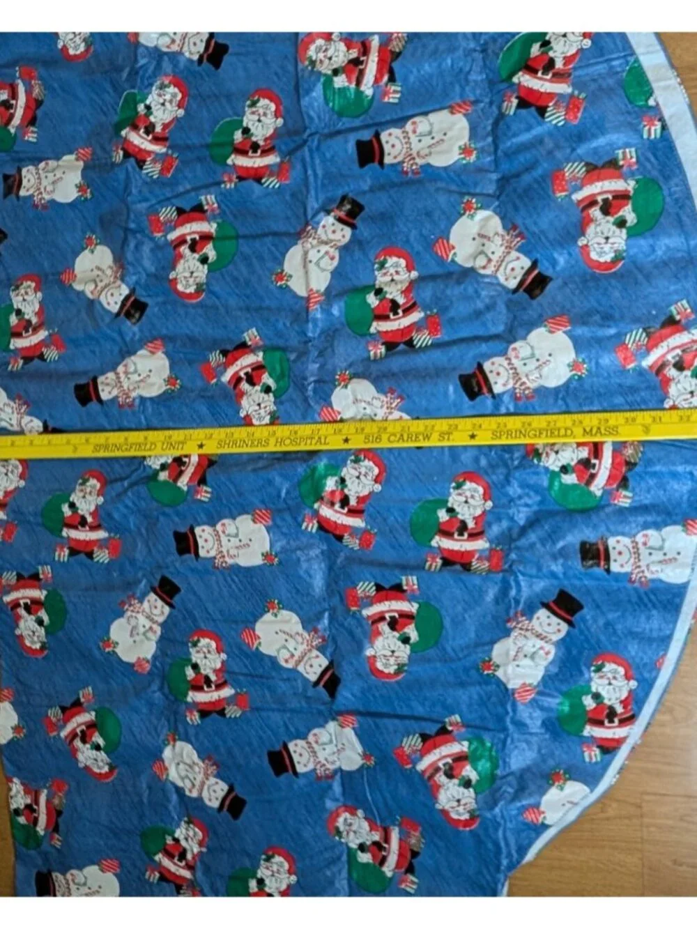 Christmas Tablecloth Santa & Snowmen aprox 66